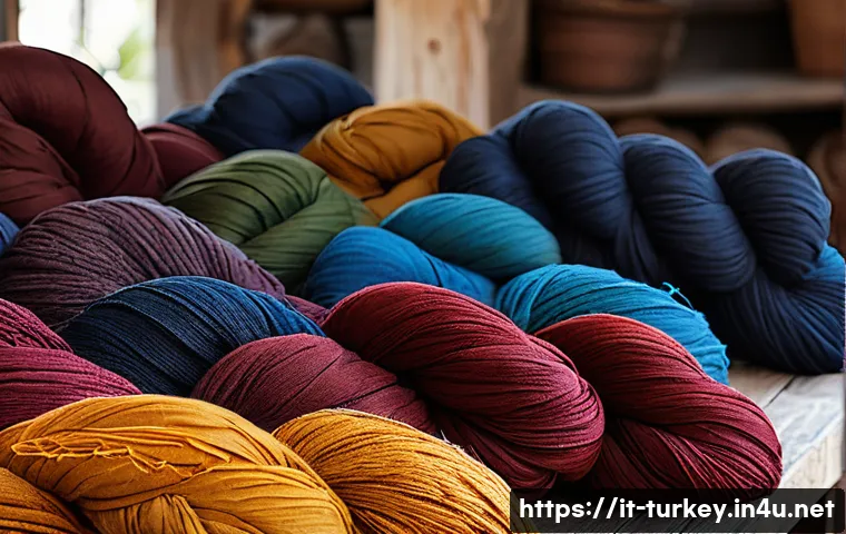 튀르키예 전통 염색 공예 - A vibrant artisan workshop in Turkey, showcasing traditional natural dyeing techniques with fabrics ...