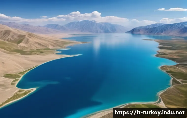 Scopri i 7 luoghi imperdibili per riprese con drone in Turchia e cattura panorami mozzafiato 4 튀르키예에서의 드론 촬영 명소 관련 이미지 2